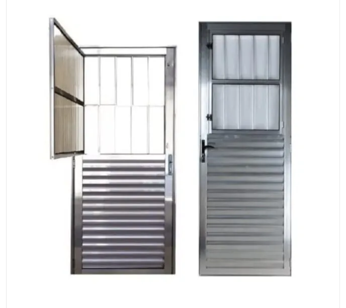 Porta de alumínio com postigo superior